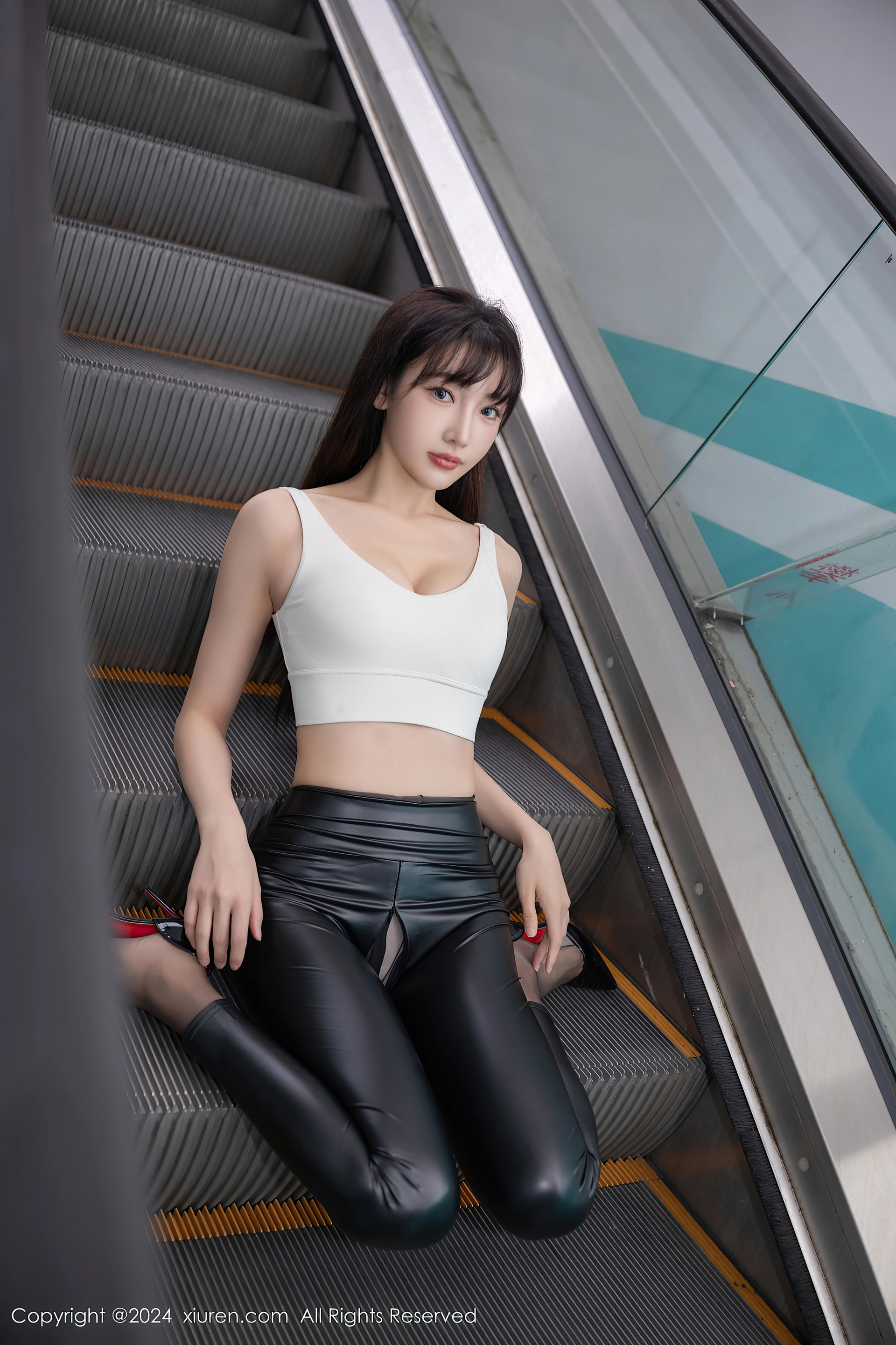 [Xiuren秀人网]2024.10.31 NO.9377 陆萱萱 2